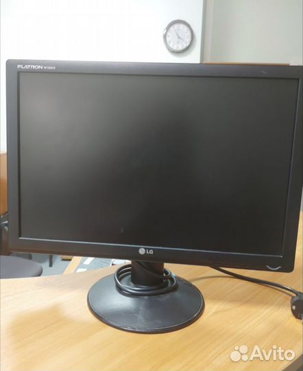 Монитор LG Flatron W1934S