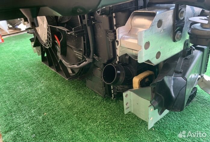 Кассета радиаторов телевизор BMW 6 G32