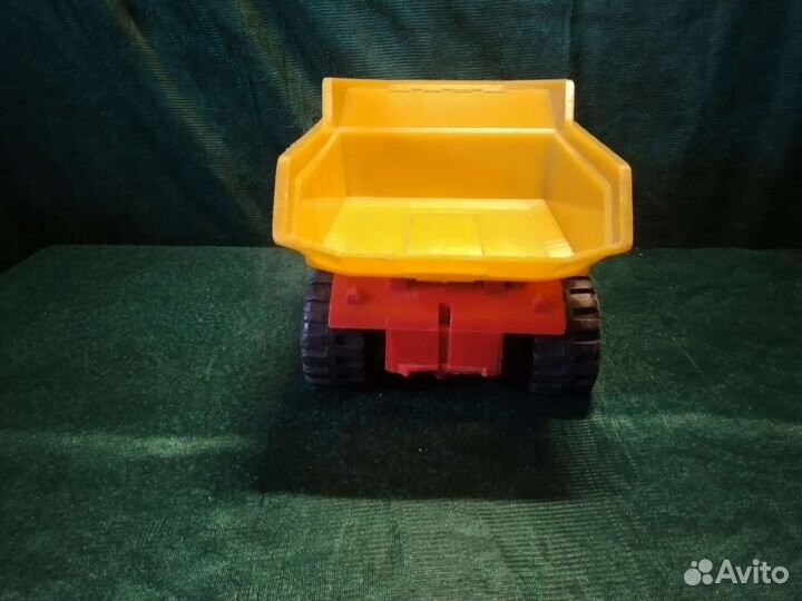 Грузовик самосвал пластик игрушка СССР