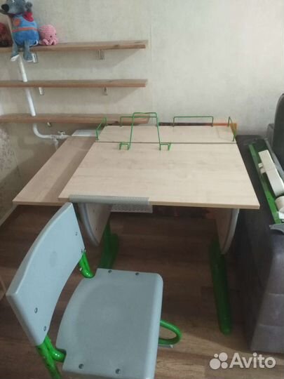 Письменный стол, парта Деми для школьника бу