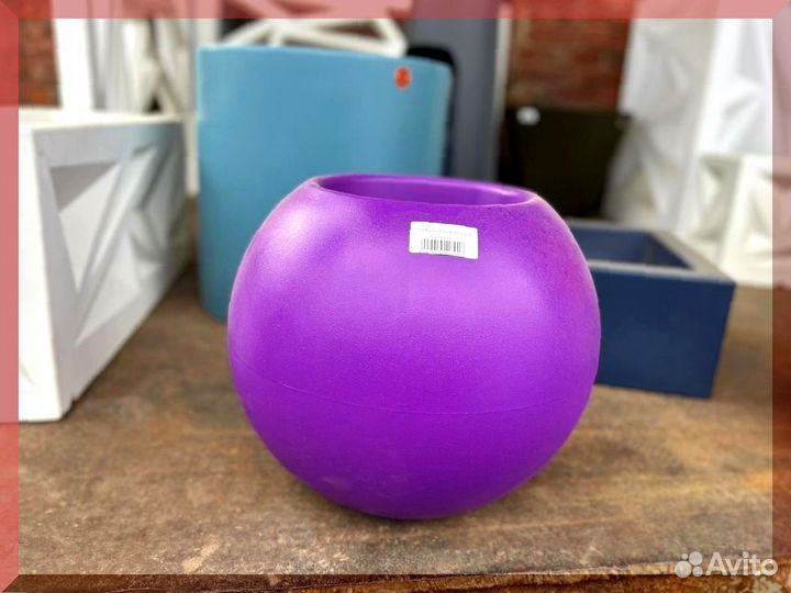 Кашпо в форме шара уличное