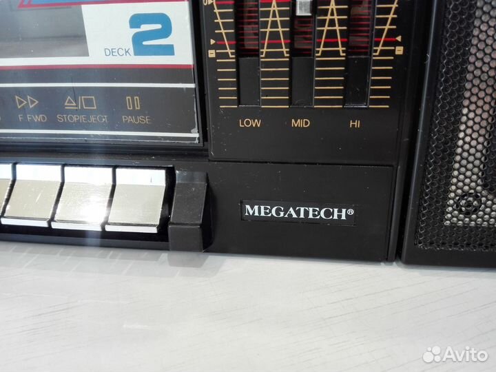 Двухкассетная магнитола megatech