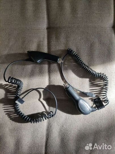 Автомобильное зарядное устройство для телефона