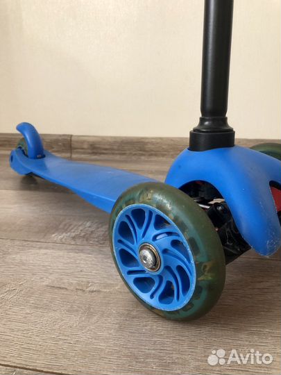 Самокат Scooter