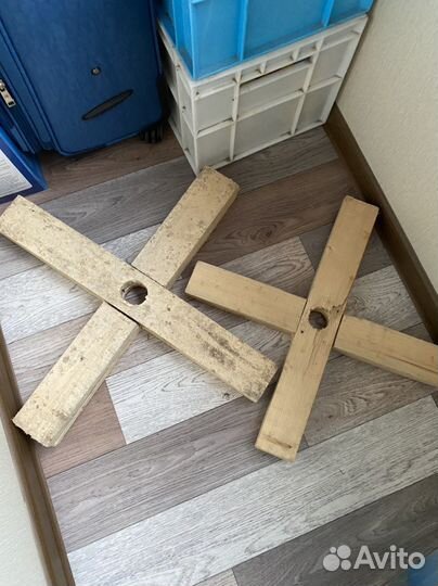 Крестовина для елки