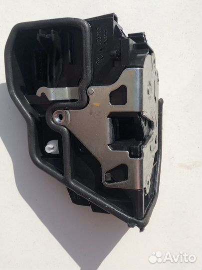 Замок левый бмв ф10 е70 х5 х6 е71 ф07