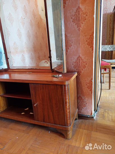 Сервант, горка, буфет