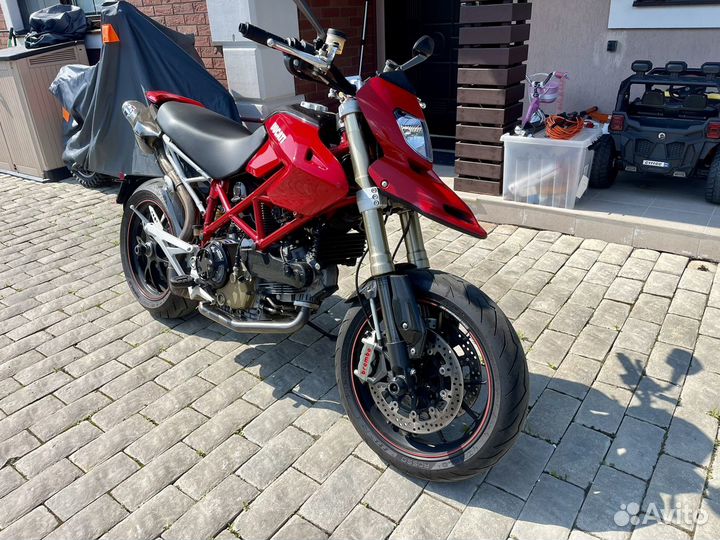 Ducati hypermotard 1100s