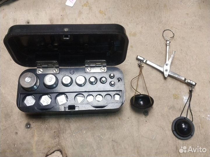 Весы механические точные. Раритет