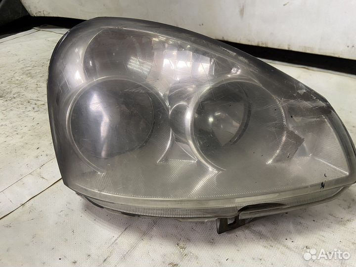 Фара правая Приора
