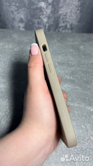 Чехол на iPhone 13 pro (6.1)