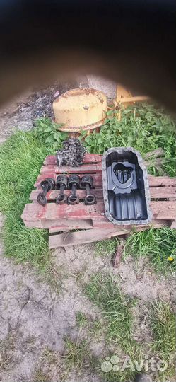 Поршня mitsubishi 4м40 -Т, поддон