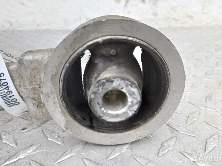 Рычаг передний левый нижний Hyundai Genesis 1 BH