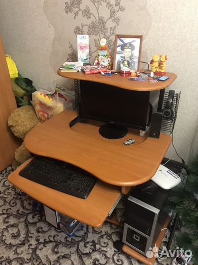 Компьютерный стол