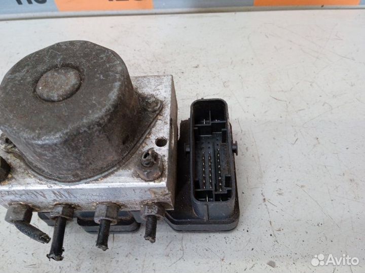 Блок ABS (насос) Volkswagen Polo 2011