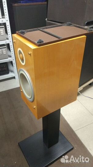 Акустика Yamaha NS-1 A-S1000 подставки