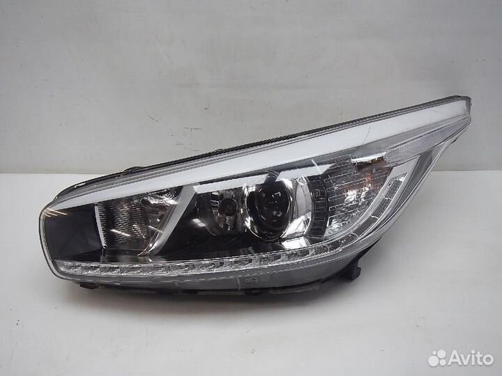Фара левая Kia Ceed