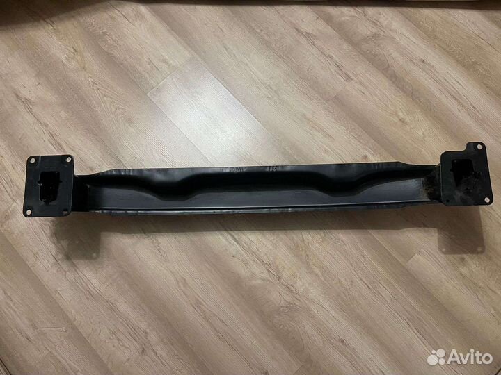 Усилитель заднего бампера Фольксваген Тигуан