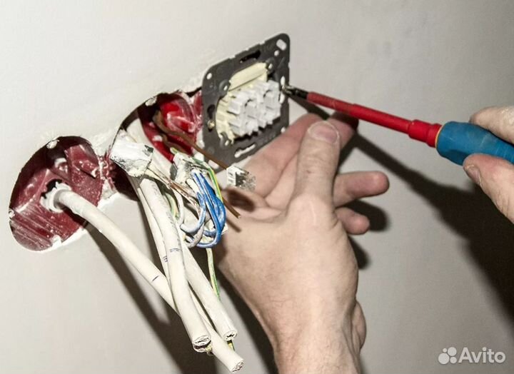 Электрик. Частник. Электромонтажник
