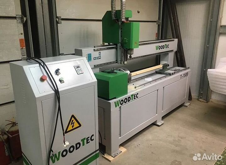 Токарно-фрезерный станок с чпу