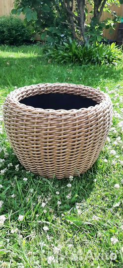 Кашпо из ротанга