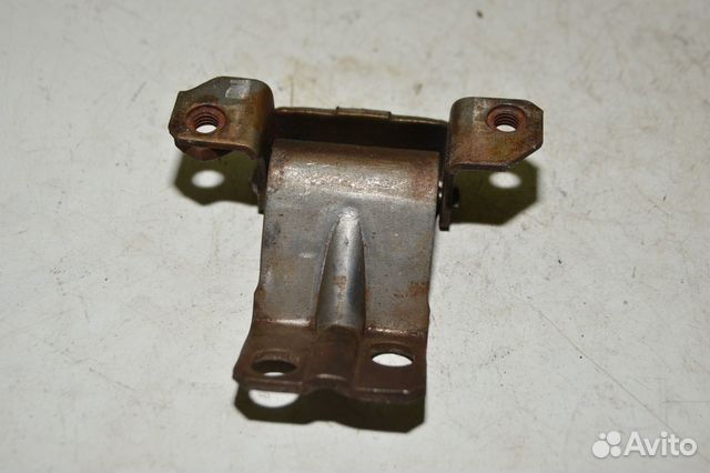 Петля капота ваз-2121 2121-8407010-63 автоваз