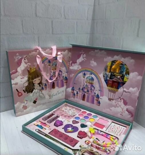 Подарочный набор детской косметики для девочек