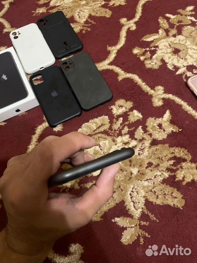 iPhone 11, 64 ГБ