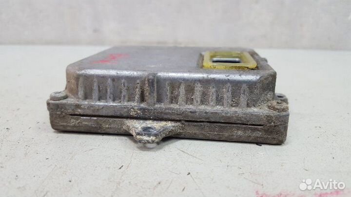 Блок розжига ксенона передний левый Audi A8 D2