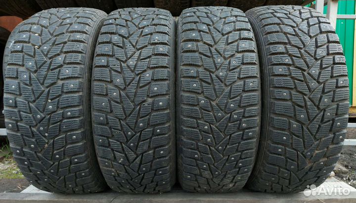 Dunlop SP Winter Ice 02 215/50 R17 95T