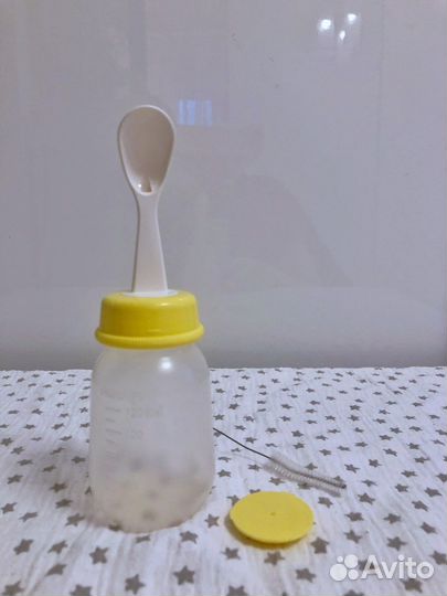 Бутылочка для кормления с ложкой Pigeon, с 4 мес