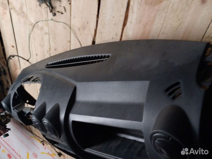 Торпедо Chevrolet Aveo t200