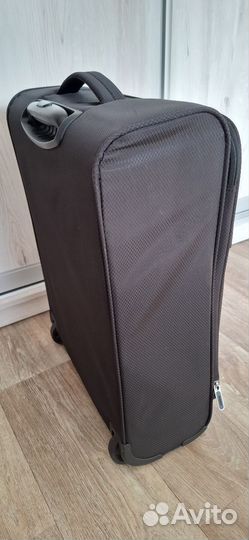 Чемодан American tourister