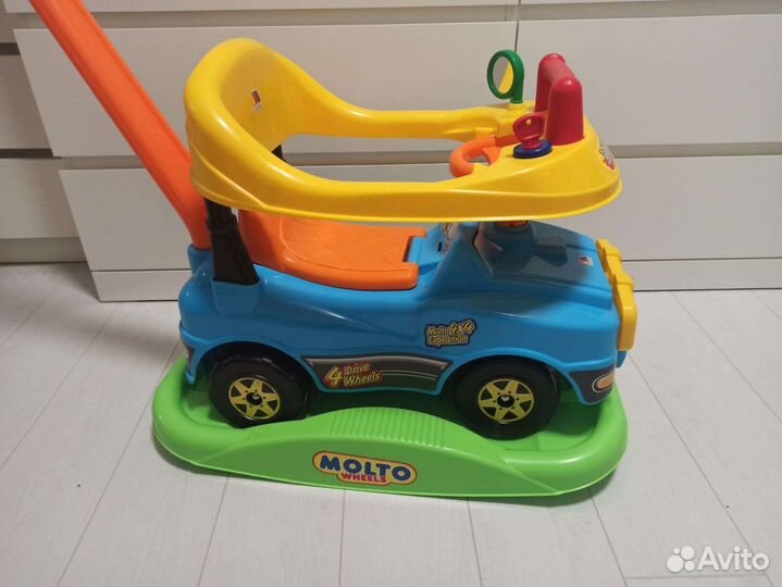 Автомобиль каталка-качалка, толокар машинка