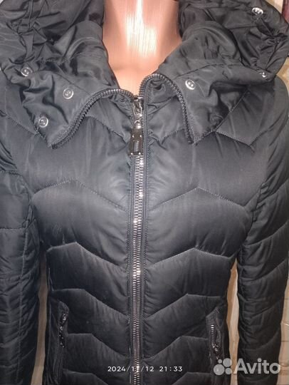 Пуховик зимний женский,42