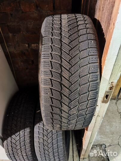 Michelin X-Ice Snow SUV 235/55 R18