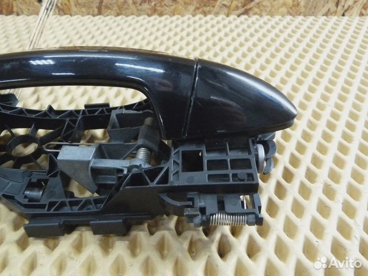 Ручка двери задней наружная правая VW Passat B7 2011-2015 (3C0837886J 3C0837206)