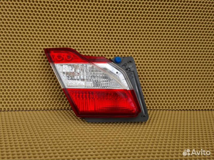 Фонарь в крышку багажника задний левый Infiniti