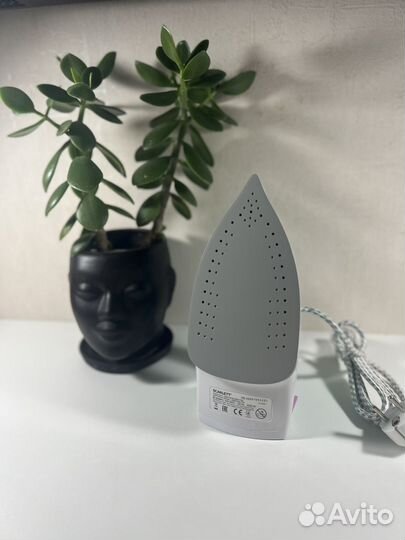 Новый утюг Scarlett SC-SI30P11