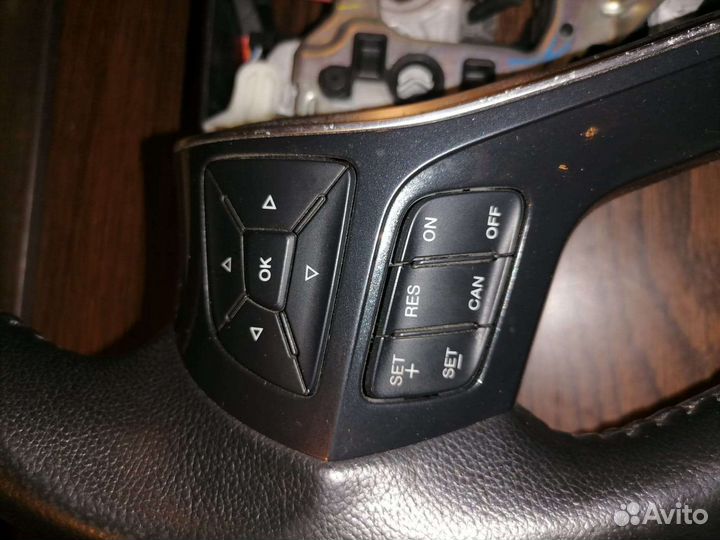 Руль Форд Эксплорер 2015 с круиз-контролем