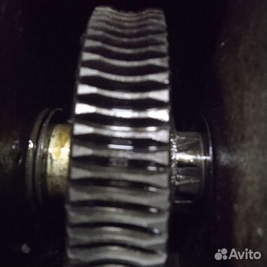 Электродвигатель с редуктором