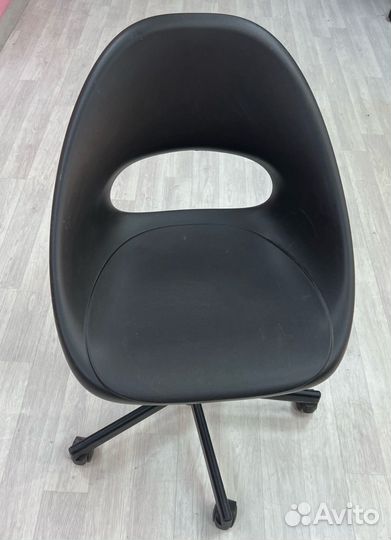 Офисный стул