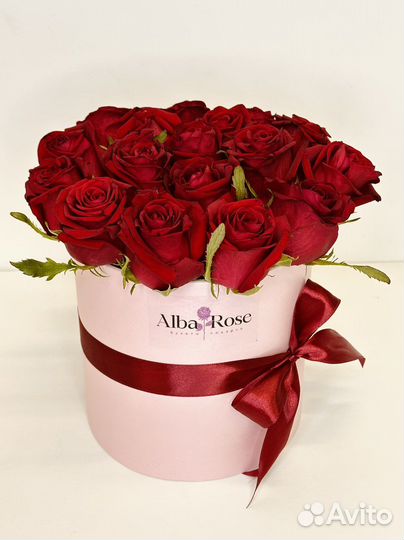 Роза в коробочке цветы