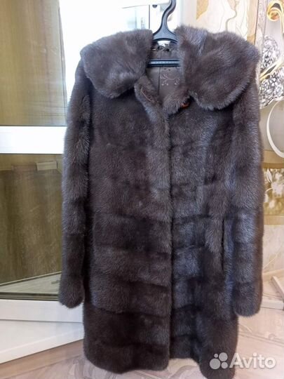 Шуба норковая с капюшоном 44 46цвет шоколад