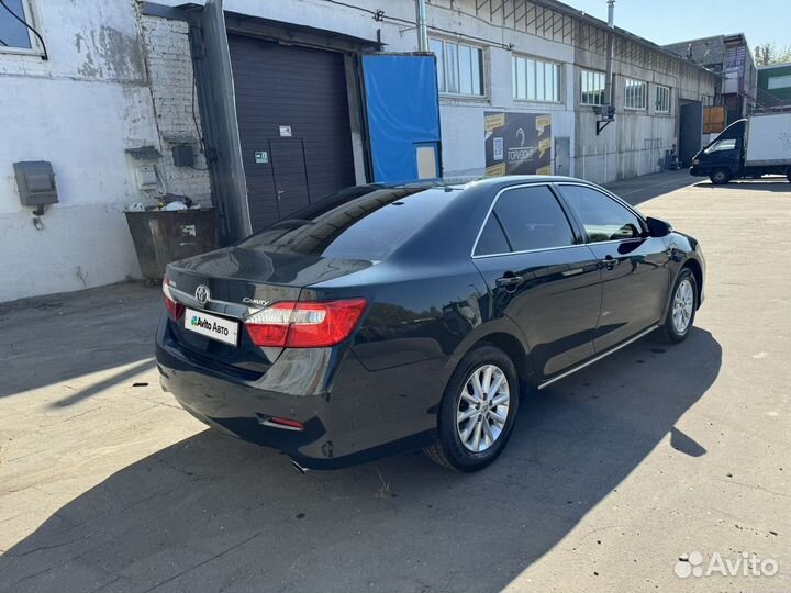 Toyota Camry 2.5 AT, 2014, 140 000 км