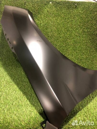 Крыло Ford Focus III 11- Правое