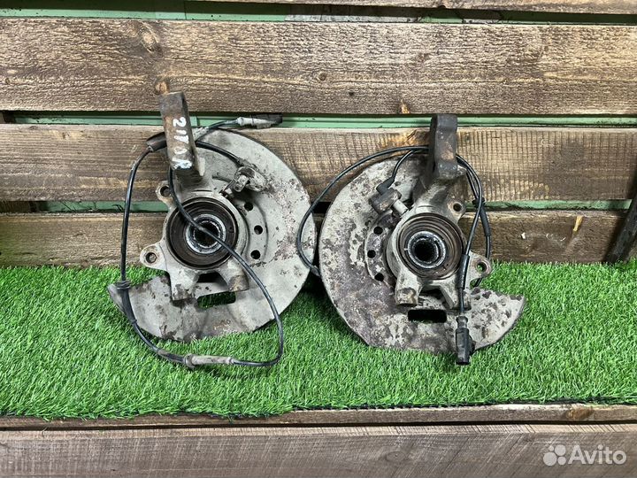 Поворотный кулак Приора Калина Гранта Датсун