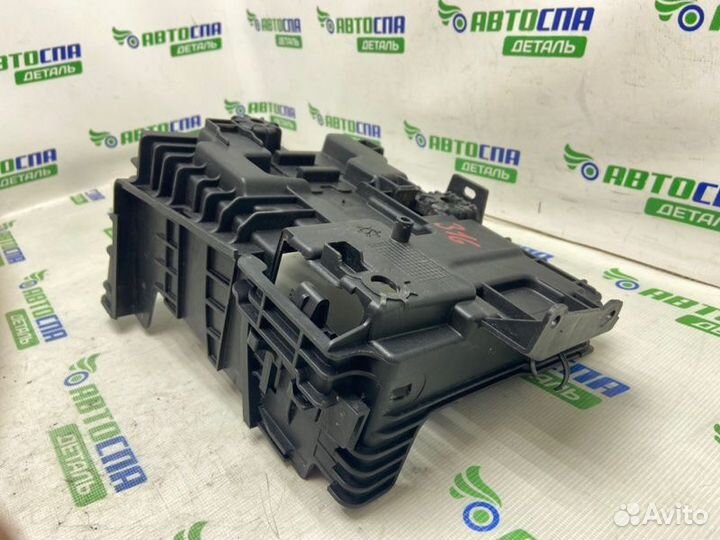 Площадка аккумулятора Peugeot 208 хетчбек 3D 1.2 I