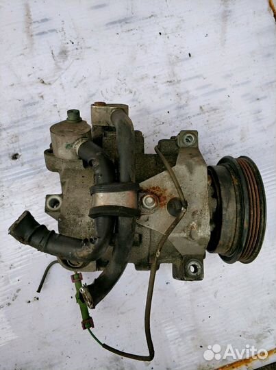 Компрессор кондиционера Ауди А4 В5 / Пассат В5