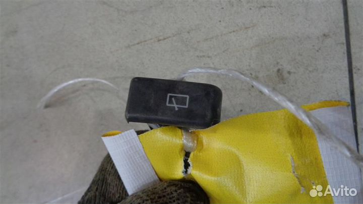 Кнопка стеклоочистителя заднего Land Rover Discov